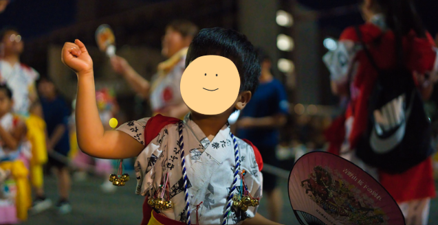 青森ねぶた祭 ハネトとして跳ねる4歳児