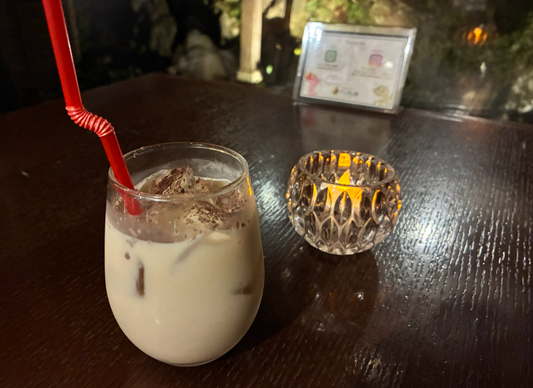 アンダの森のバーのドリンク