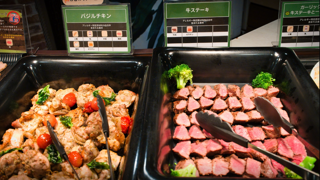 バジルチキンと牛ステーキ